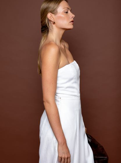 Amalia: Elegant White Strapless Jumpsuit